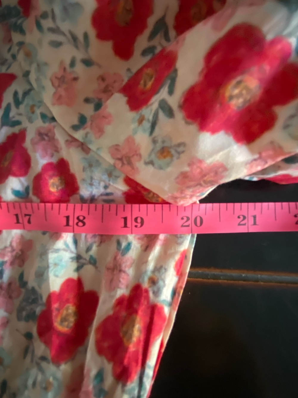 Entro Red Floral Puff-Sleeve Dress - Pink Trim - Picture 7 of 7